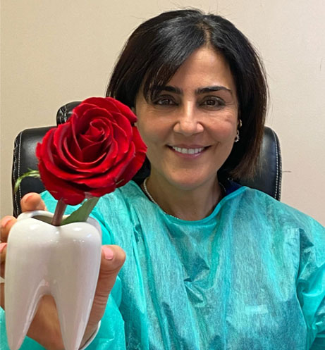 Dr.Noushin Adhami