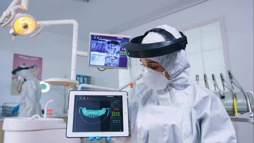 How AI is Changing the Future of Dental Implants
