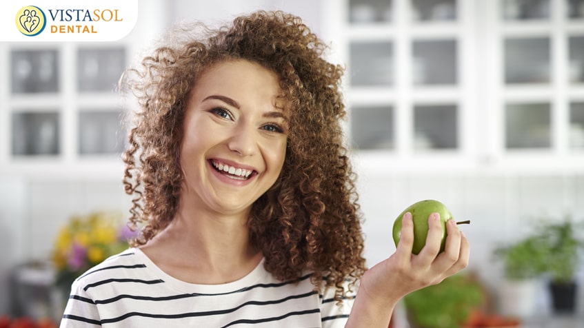 Dental Health and Diet: What to Eat for a Brighter Smile