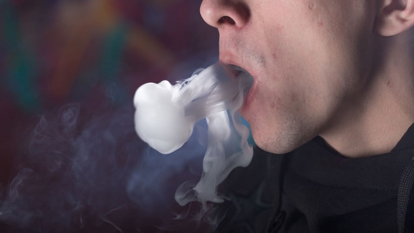 Family Dentist Montebello: What Smoking Really Does to Teeth