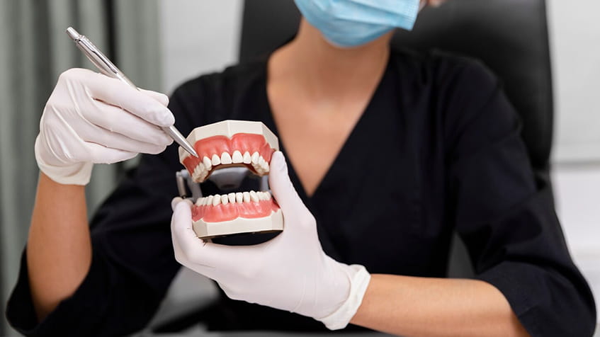 Screwless Dental Implants: Advanced Technology in Dentistry